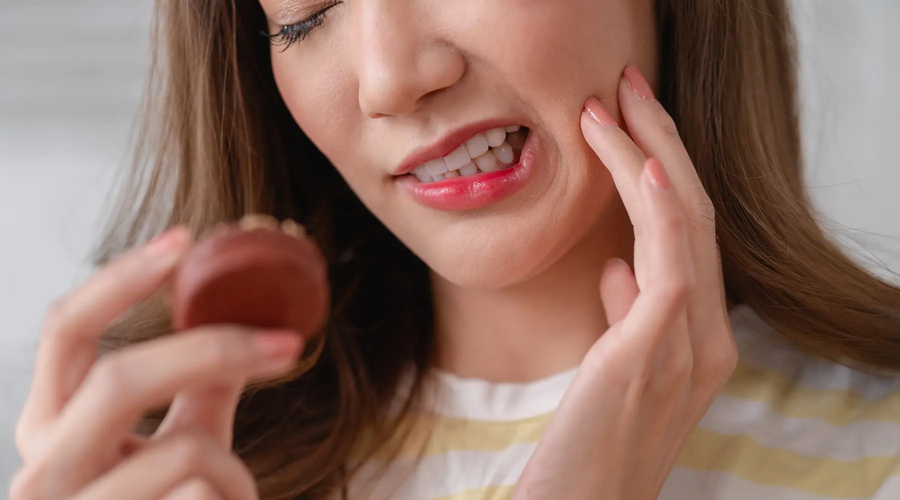What Does a Cracked Tooth Feel Like?